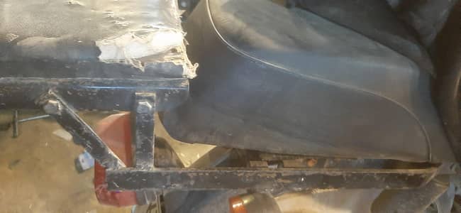 extra seat stand carrier