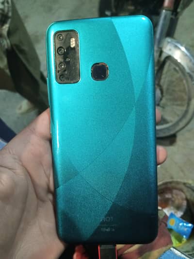 Infinix hot g 10 by 8 ha all ok 128 gb