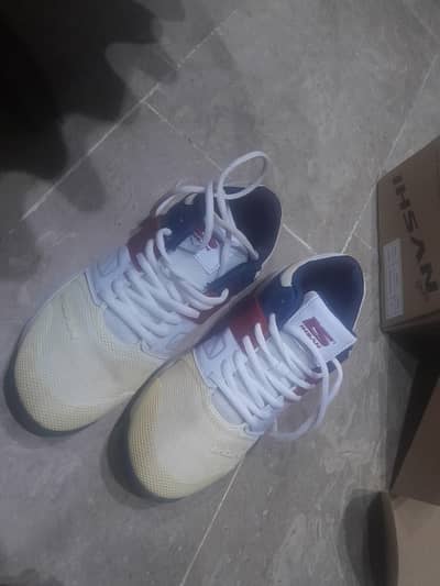 Ihsan sports shoes