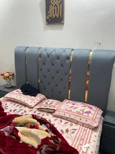 bed + 2 side table urgent for sale