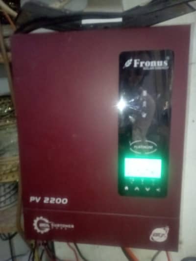 fronus inverter good condition  1.6 kilowatt  single battery