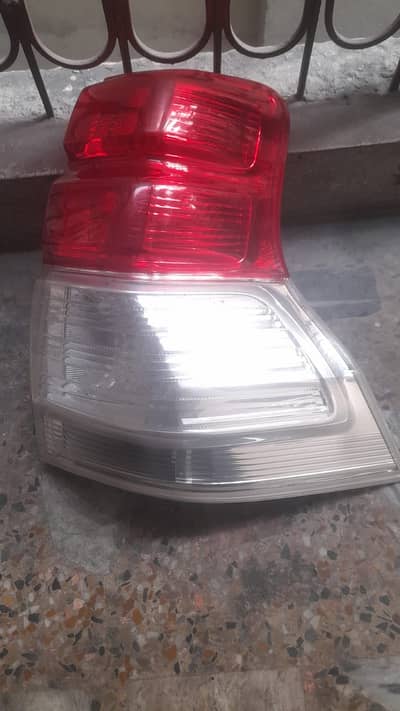 Totota prado and  land cruiser v8 original lights