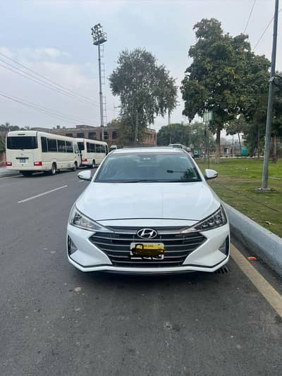 Hyundai elantra GLS 2.0 2021. model