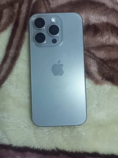 15 Pro Factory Unlock LLA Natural Titanium