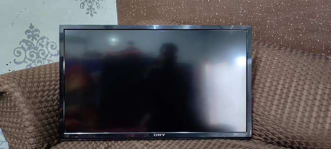 Sony LED 32" size . Made in Malaysia. Remote with LED