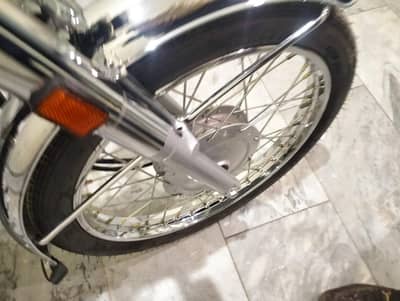 Honda CG125 gold edition