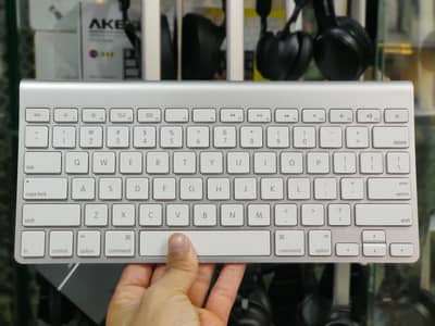 Apple Magic 1,2,3 Keyboard Touch I'd 9 by 10 Condition With Warranty