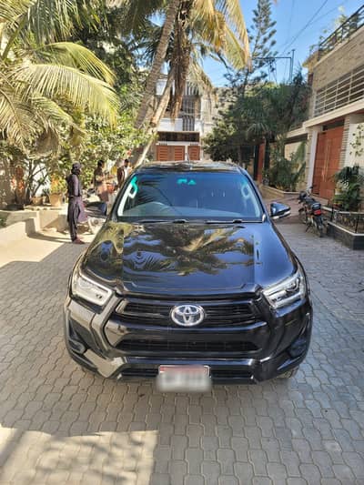 Toyota Hilux Revo V  2022