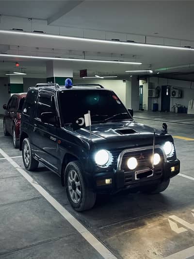 Mini Pajero 4x4 660cc Uper Standard Car