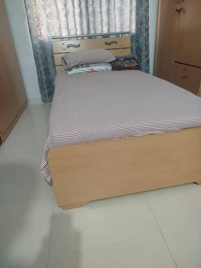 singale bed lamitation wood