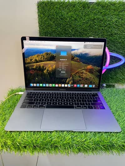 Apple MacBook air 2019 13 inch core i5
