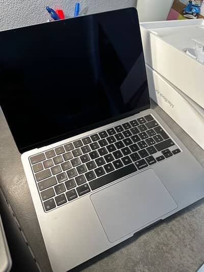 2022 MacBook Air M-2 Chip Full Box