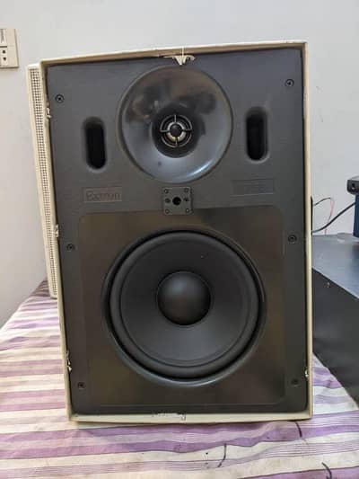 Extron si8 Passive Speaker pairs for indoor & Outdoor