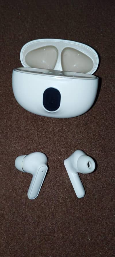 stereo earbuds