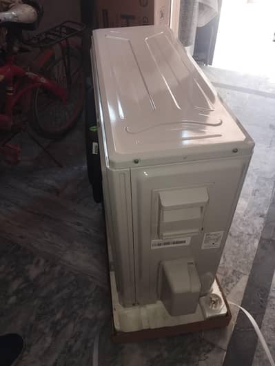 HAIER new pin pack DC invertr heat ND cool  ac with warranty card