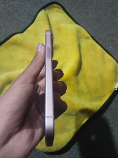 Iphone 15 10/10 condition only 15 cycle count mdm mobile battery 100