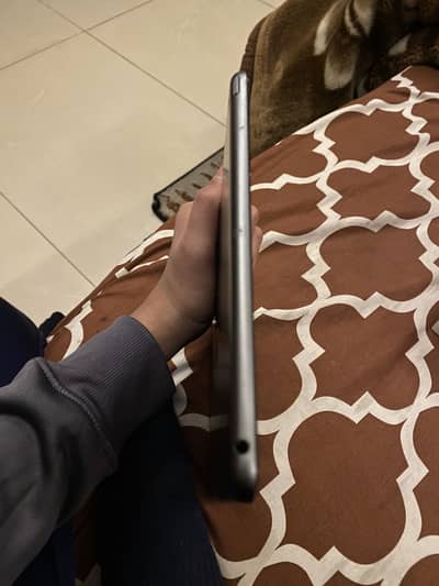 Ipad 9 64 gb wifi space gray colour