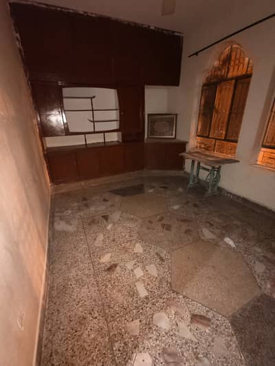 Upper Purtion For Rent I-10