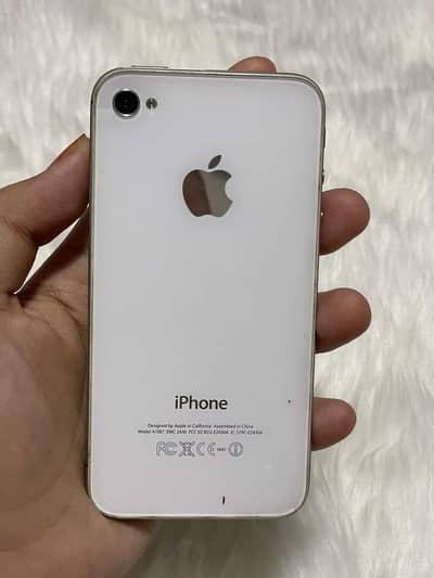 iPhone 4s 32 GB my WhatsApp number 0326.7545. 267