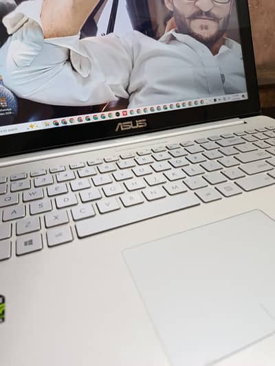 ASUS Core i7 Laptop | 8GB RAM | GTX 960M | 256GB SSD