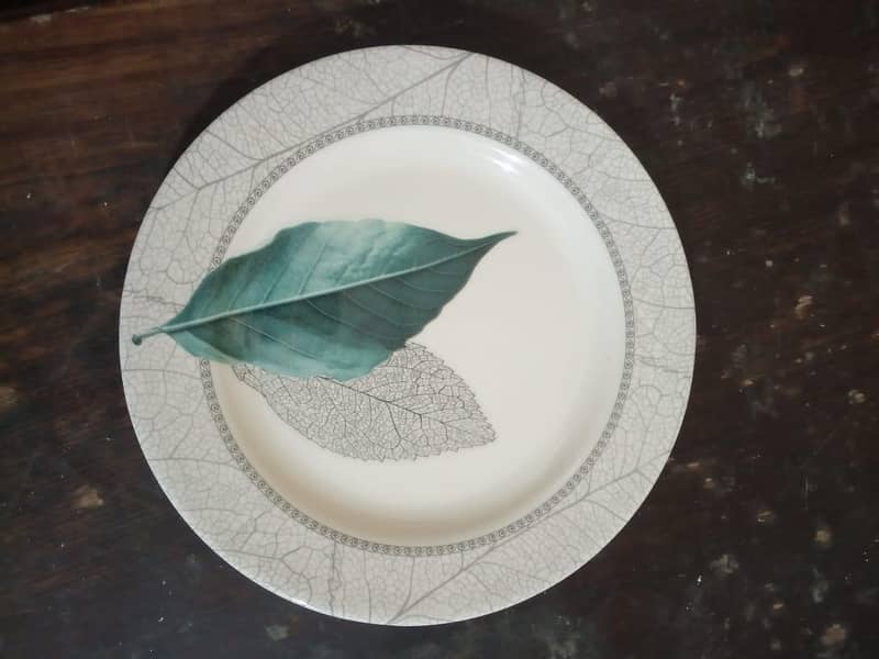 تمام ڈنر سیٹ ھولسیل ریٹ پر دستیاب ھے 15