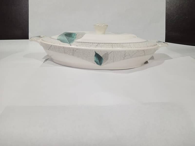 تمام ڈنر سیٹ ھولسیل ریٹ پر دستیاب ھے 18