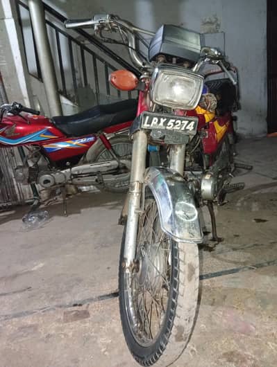 Honda 70 mobel 2004