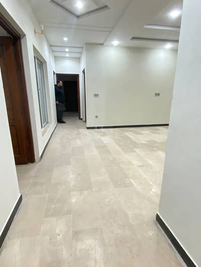 10 Marla New Ground Portion Having 3 Bedrooms Attached Bathrooms Drawing And Dinning Water Boring