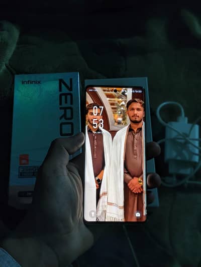 infinix zero 30 16/256 GB with box charger 03284061451 call me