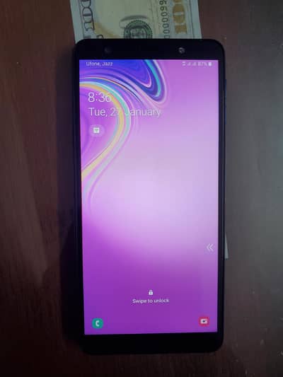 Samsung a7 128 GB 4GB ram.   03323000388