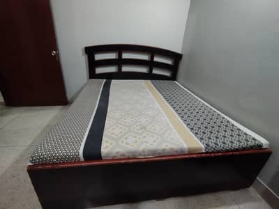 King Size Wooden Bed, Excellent Condition