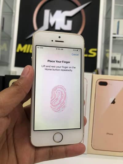 iPhone 5s 64GB for sale My Watsapp number 0323.88. 11.932