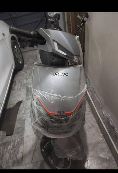OREVO ELECTRIC SCOOTY M7