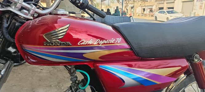 Honda CD 70cc 0/3/0/1/7/9/2/2/6/6/7