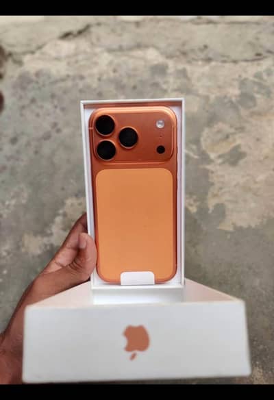 iPhone 17 Pro Max 256 GB jv only box open