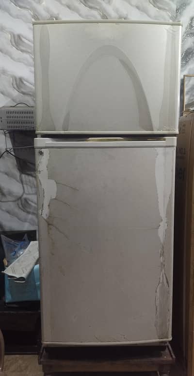 Dawlance fridge for sale  full size