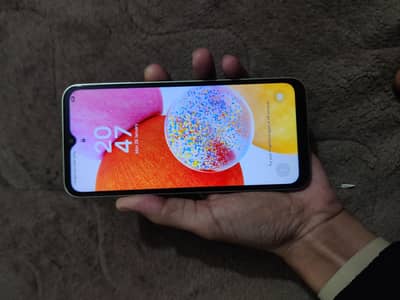 Samsung a14 4/128 with box