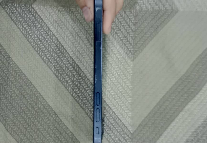 Iphone 12 4
