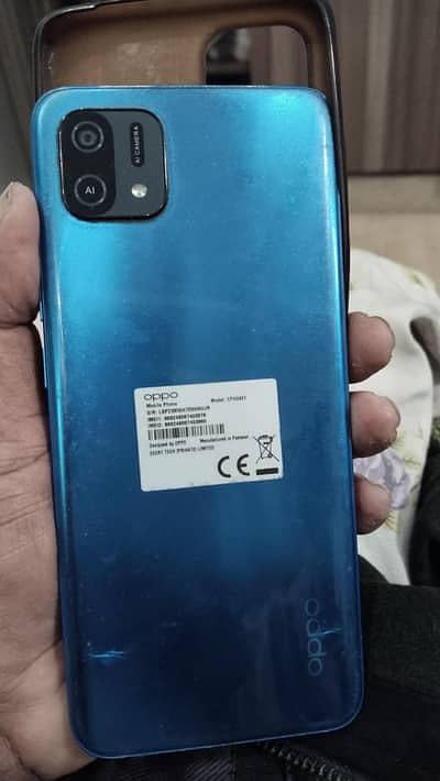 I'm selling this phone with accessories