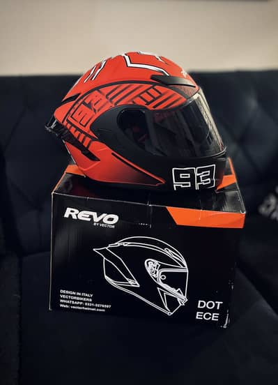 Reve 93 helmet dot approved