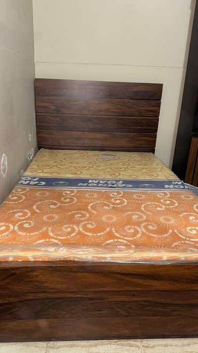 Single Bed with matress Just like new