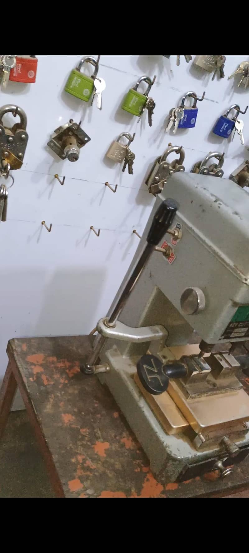 Key Cutting Machine 4
