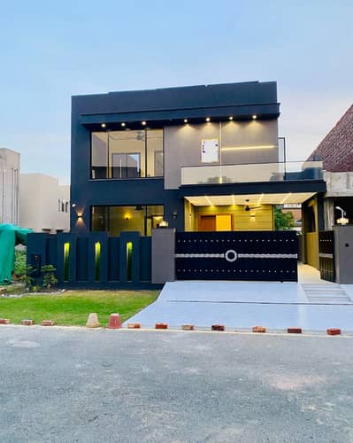 3 Years Installment Plan Luxury 10 Marla Brand New House In Park View City Lahore