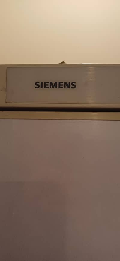 SIEMENS NO FROST FRIDGE