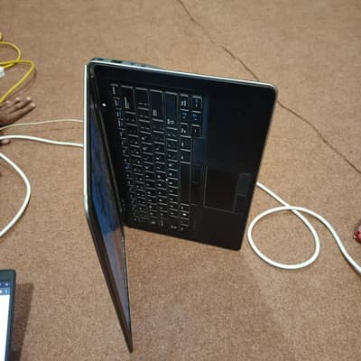 Dell laptop condition good urgent sale
