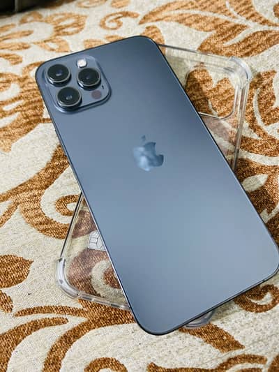 iphone 12 pro max  10/9 condition