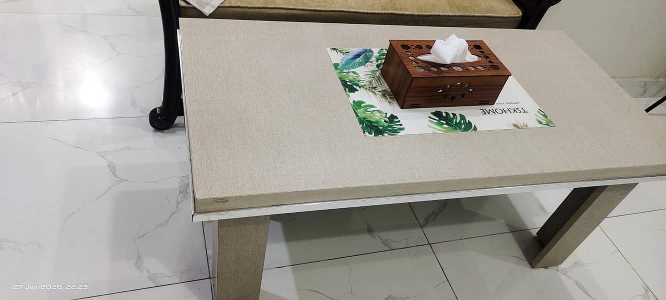 Center Table 10/10 0