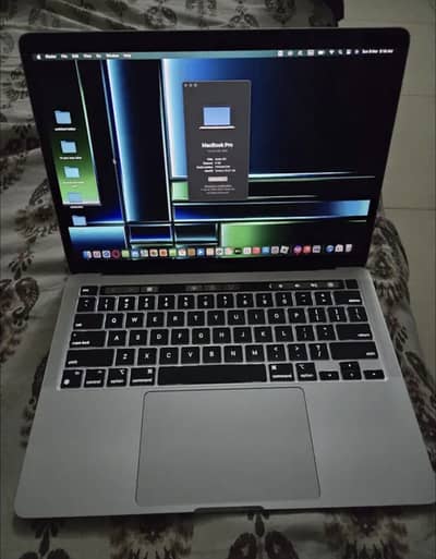 MacBook Pro M2 2022 just 50 cycles