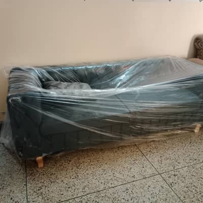 Sofa set ( 5 seater) new condition