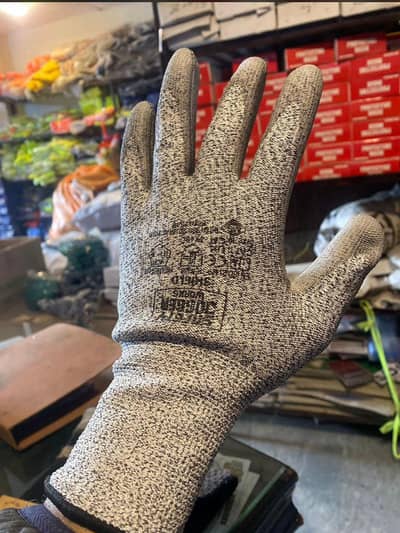 Anticut gloves